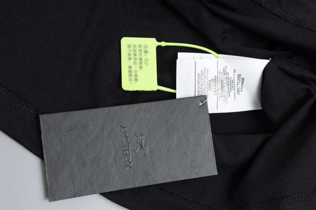 A 145-1Sizes XS-S-M-L Same Style Arc’teryx ARC 24SS logo T 60 ， g 。 Breathable， ， ， 。 logo ， 。 ， 。 ， ， ， ，